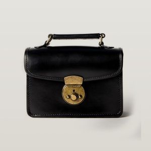 BearaBeara Manju Handbag